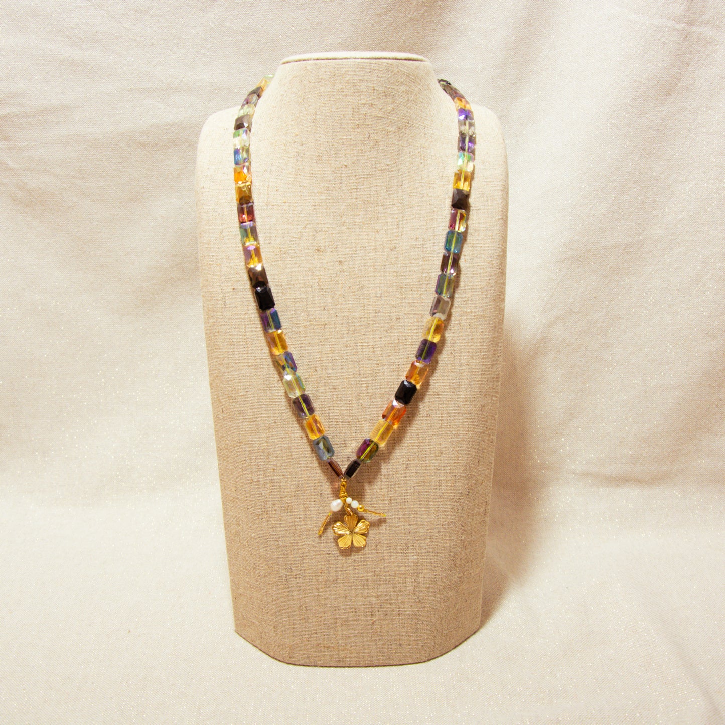 Necklace - Glass Pearls &amp; Mother-of-Pearl &amp; Flower